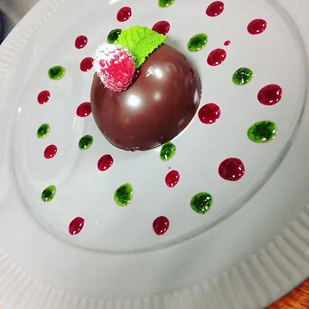 La Cocotte Gourmande Hotel Carantilly